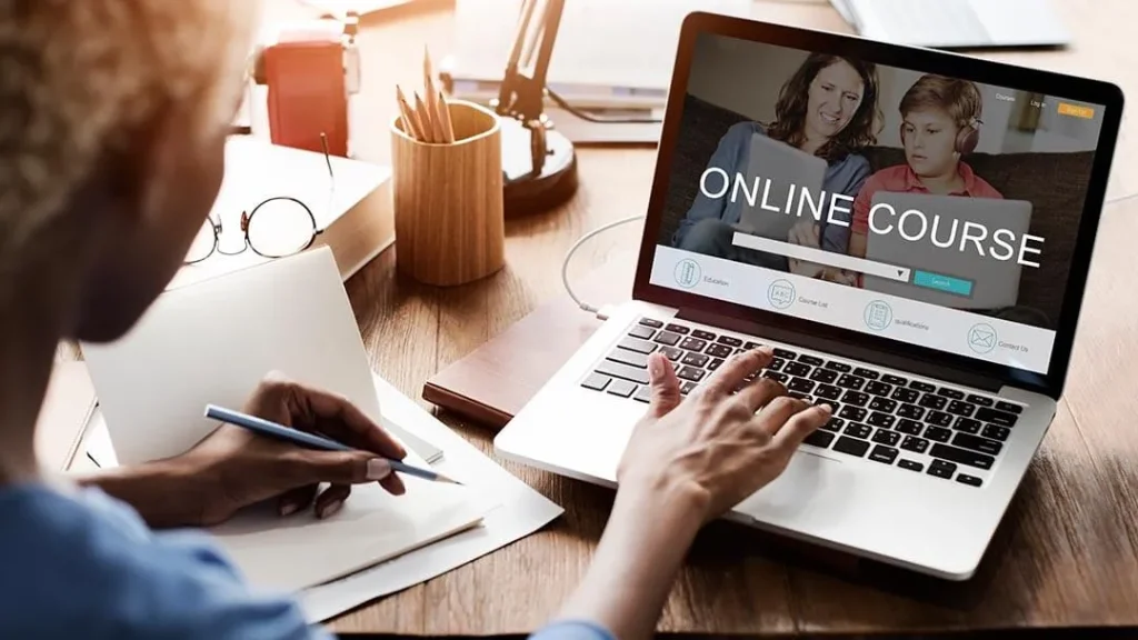 Online Learning Courses: Revolutionizing Education in the Digital Age